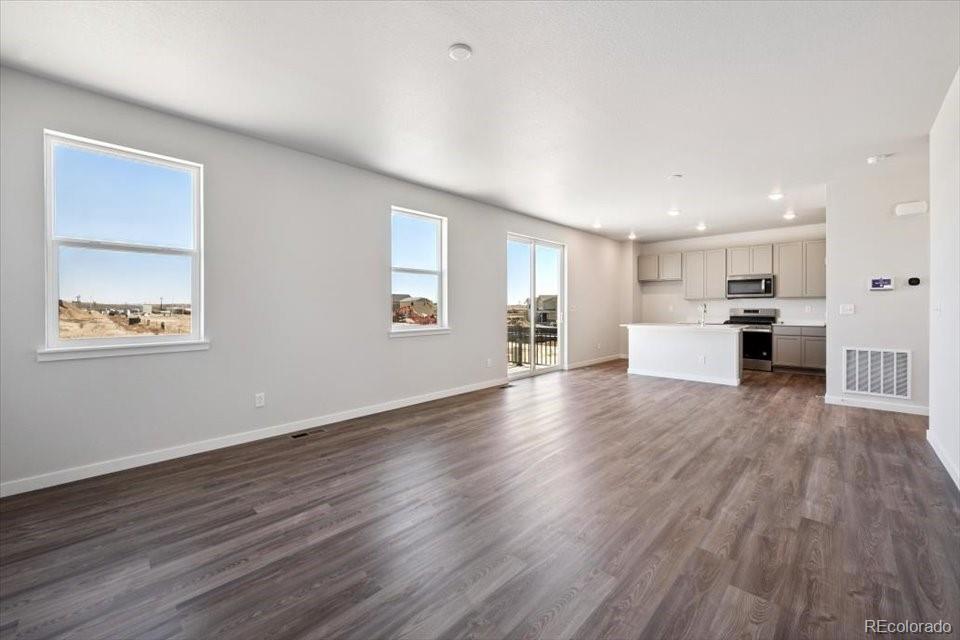 MLS Image #4 for 4730 n valdai court,aurora, Colorado