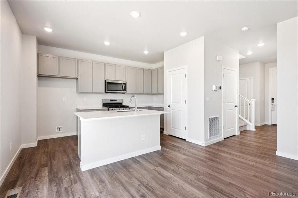 MLS Image #5 for 4730 n valdai court,aurora, Colorado