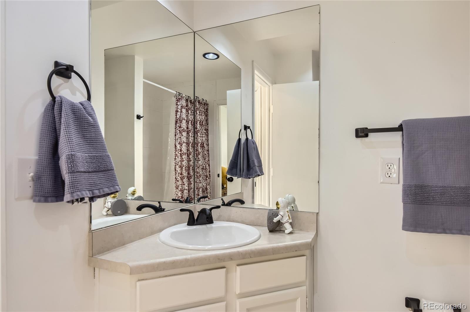 MLS Image #15 for 14129 e dickinson drive d,aurora, Colorado