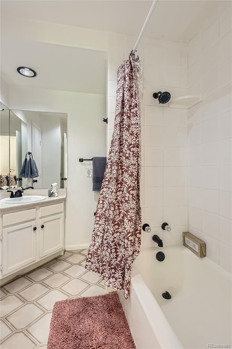 MLS Image #17 for 14129 e dickinson drive d,aurora, Colorado