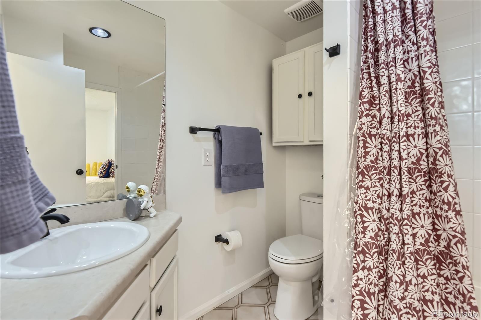 MLS Image #18 for 14129 e dickinson drive d,aurora, Colorado