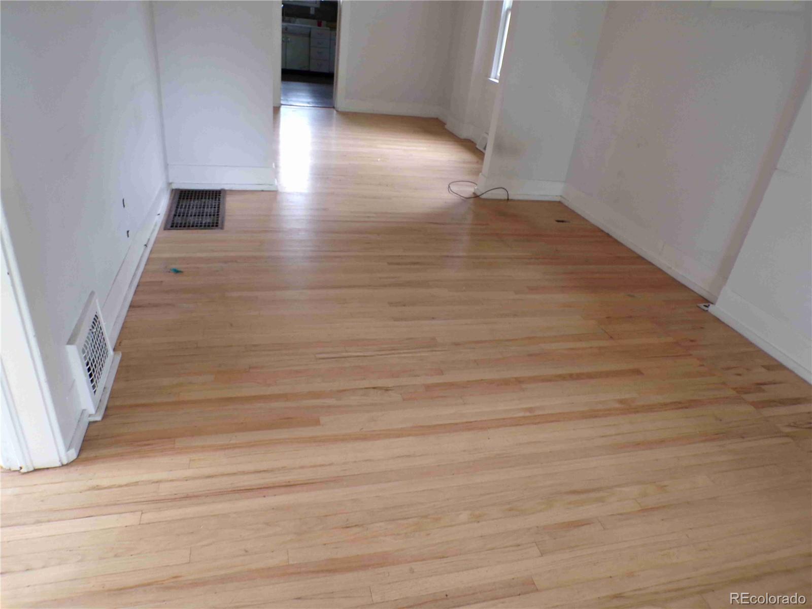 MLS Image #4 for 1346 s logan street,denver, Colorado