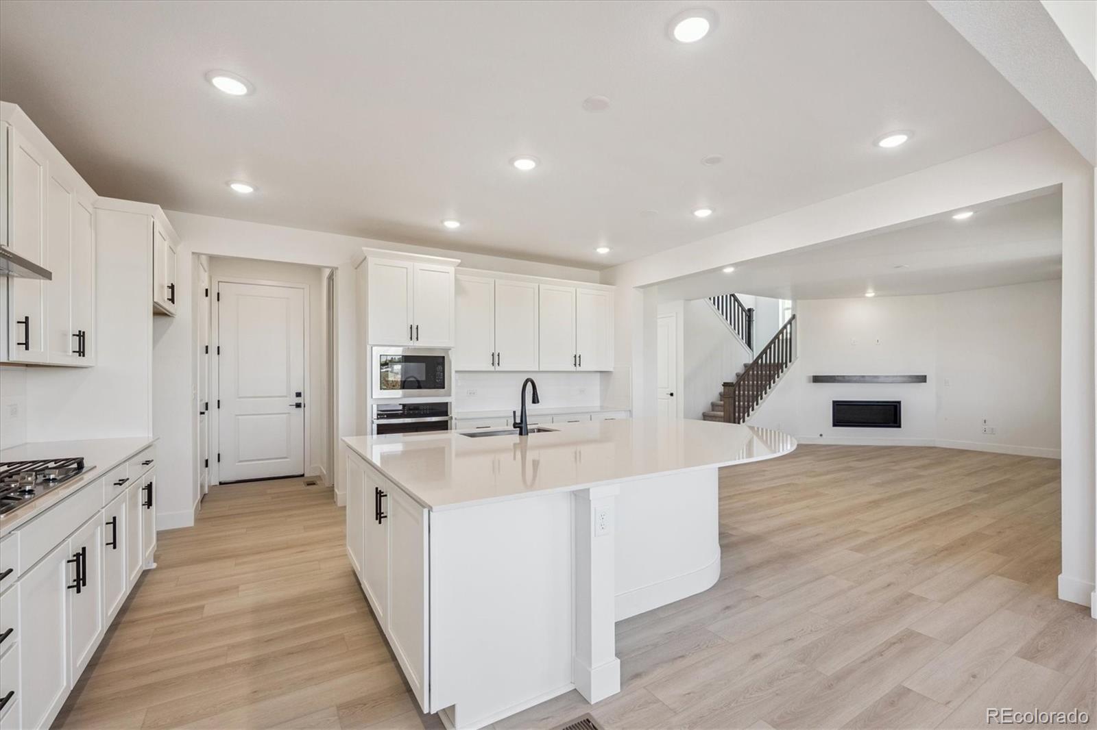 MLS Image #10 for 7127 e 126th place,thornton, Colorado