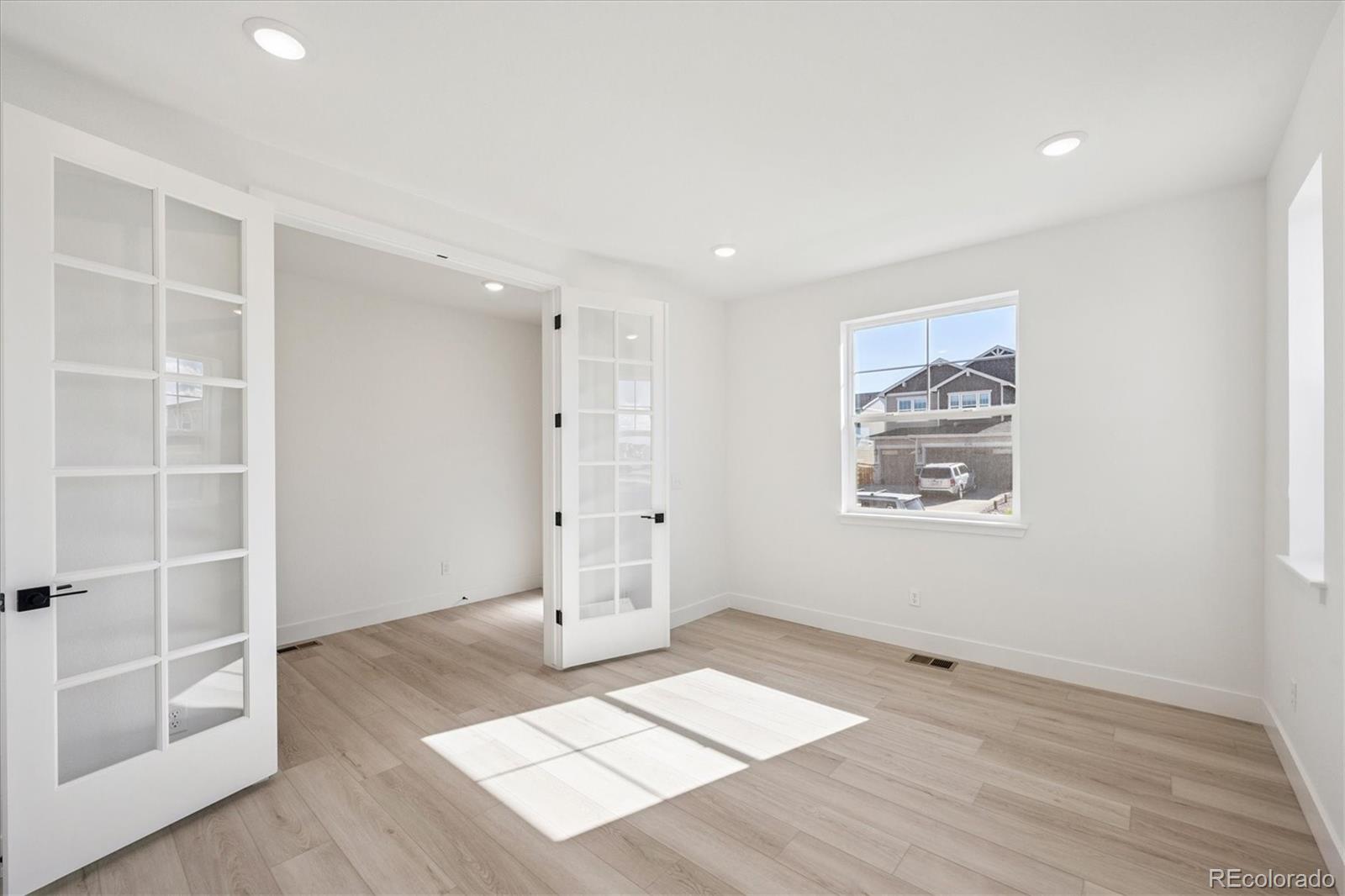 MLS Image #3 for 7127 e 126th place,thornton, Colorado