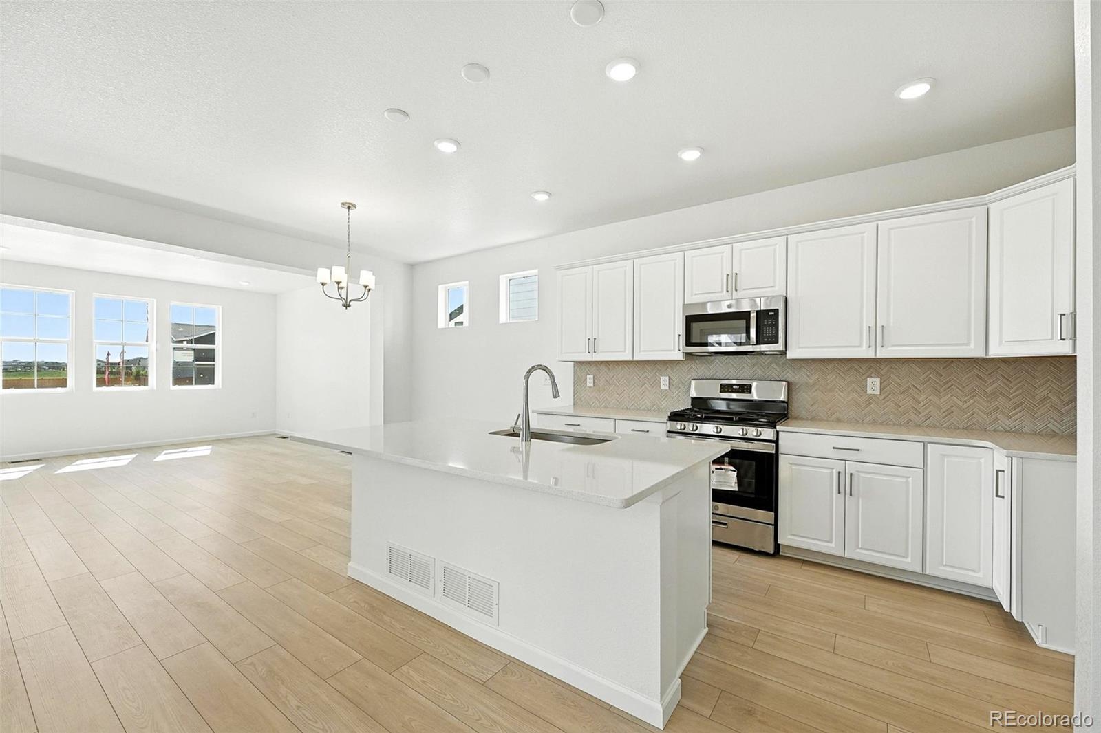 MLS Image #10 for 2102  wagon wheel aly ,brighton, Colorado
