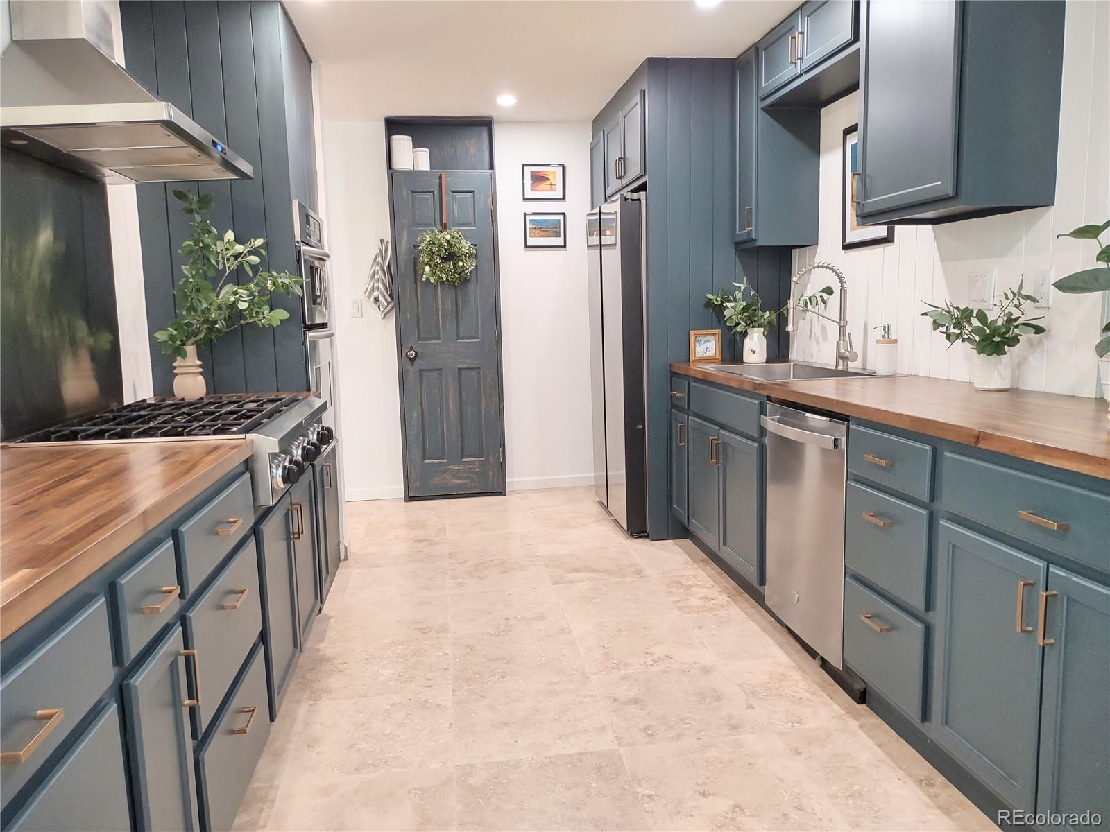 MLS Image #3 for 141  pierce drive,colorado springs, Colorado