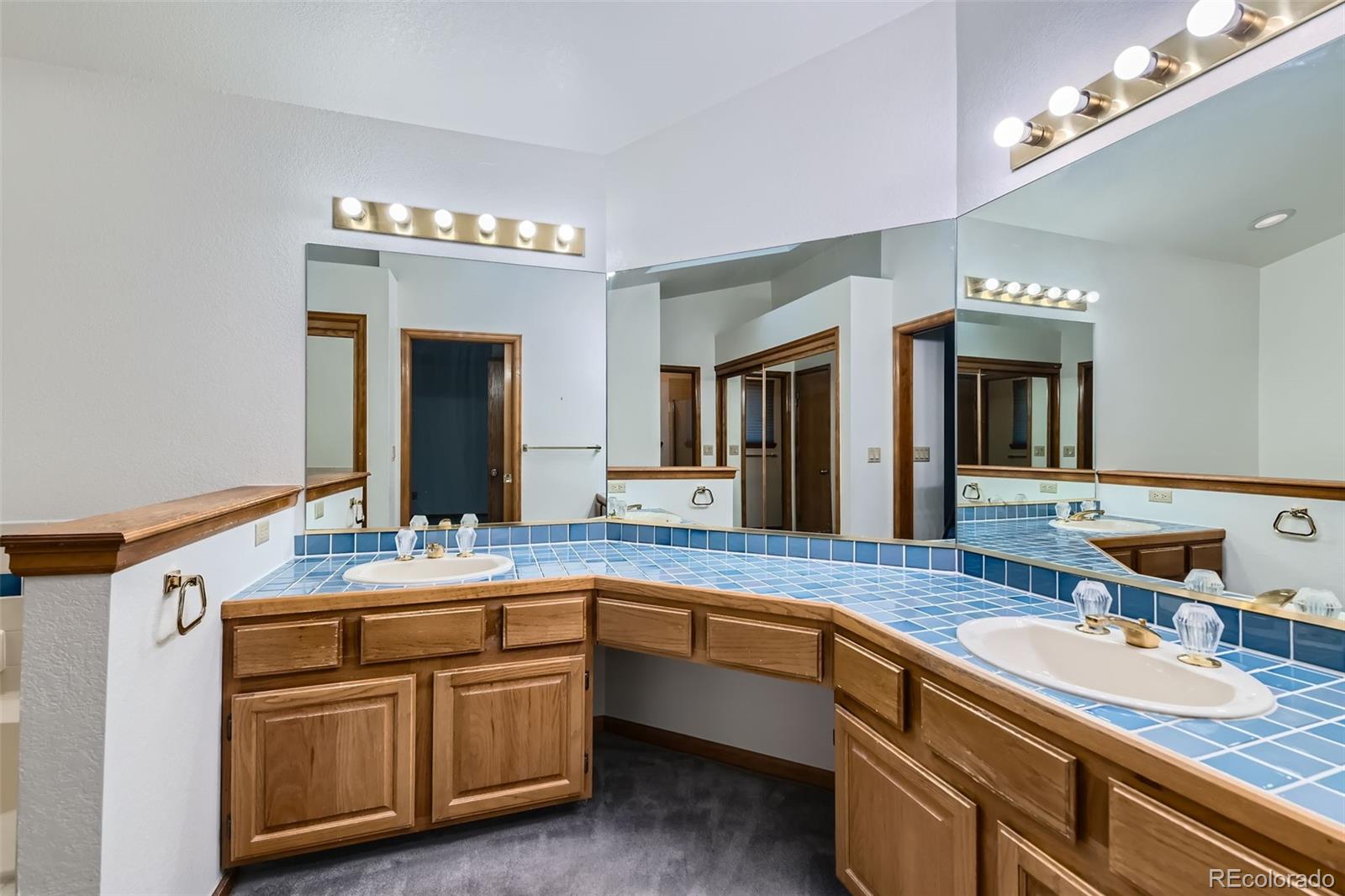 MLS Image #13 for 9670 w 70th avenue,arvada, Colorado