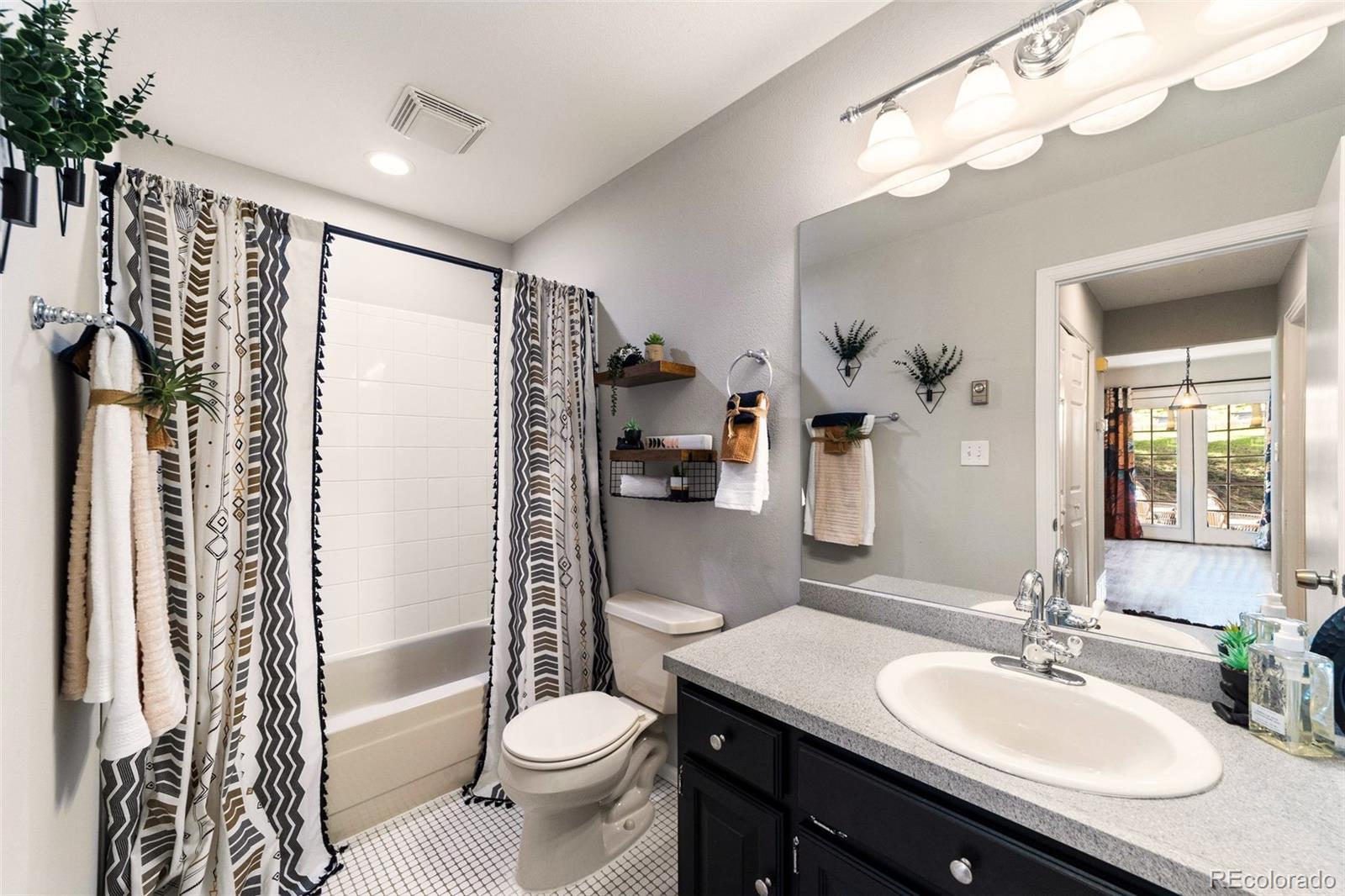 MLS Image #27 for 1140  magic lamp way 4,monument, Colorado