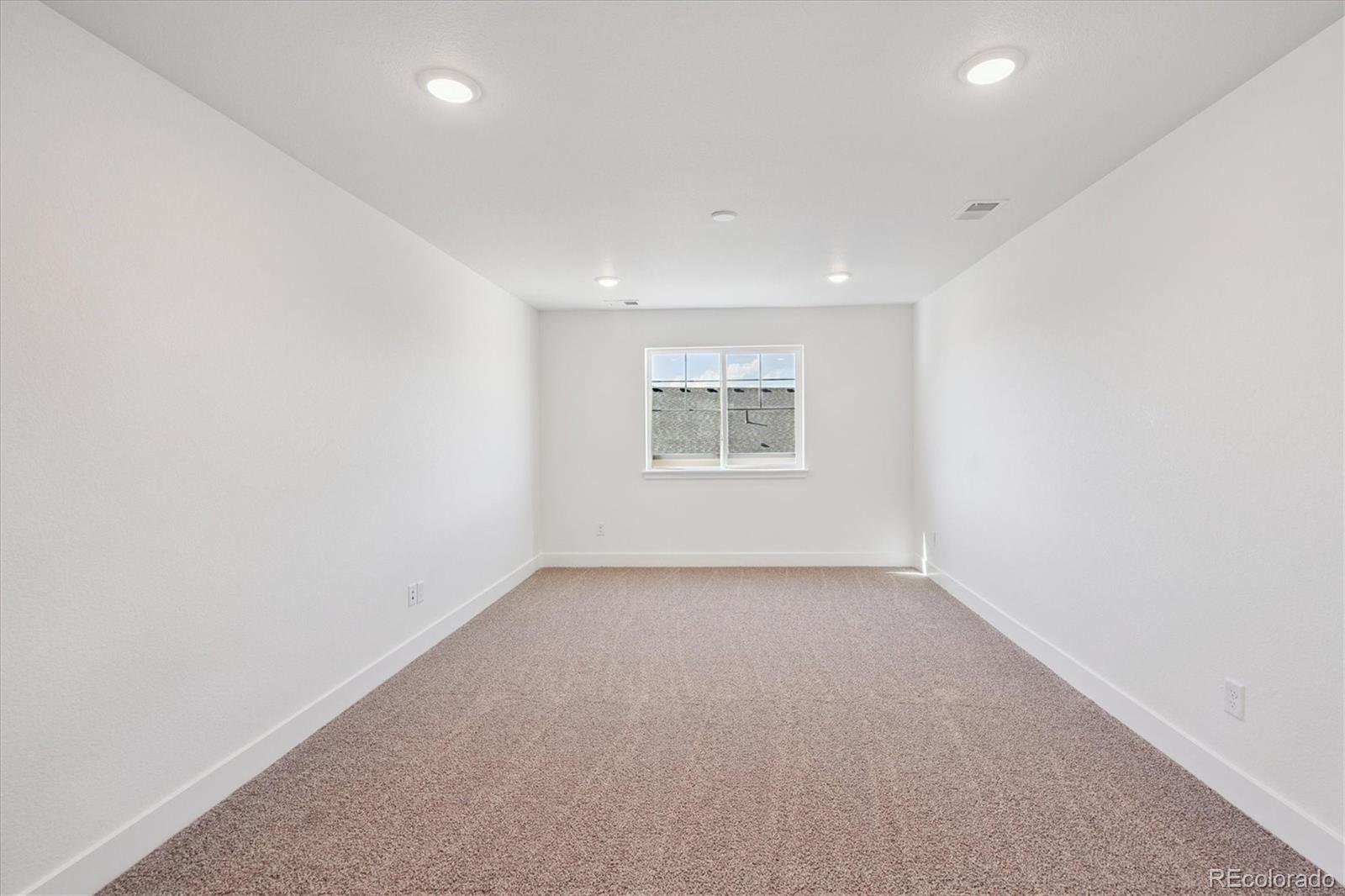MLS Image #11 for 7037 e 126th place,thornton, Colorado