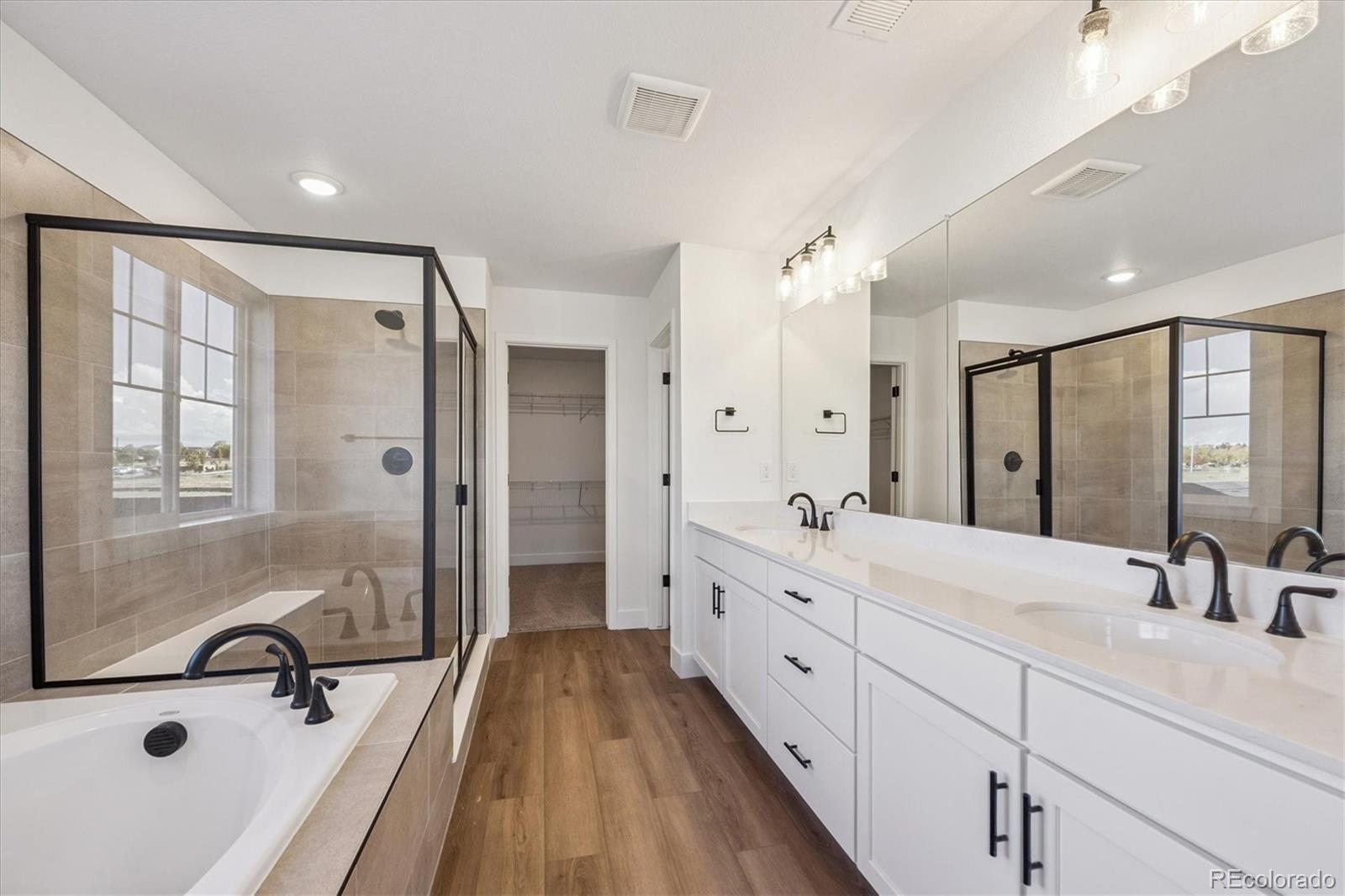 MLS Image #14 for 7037 e 126th place,thornton, Colorado