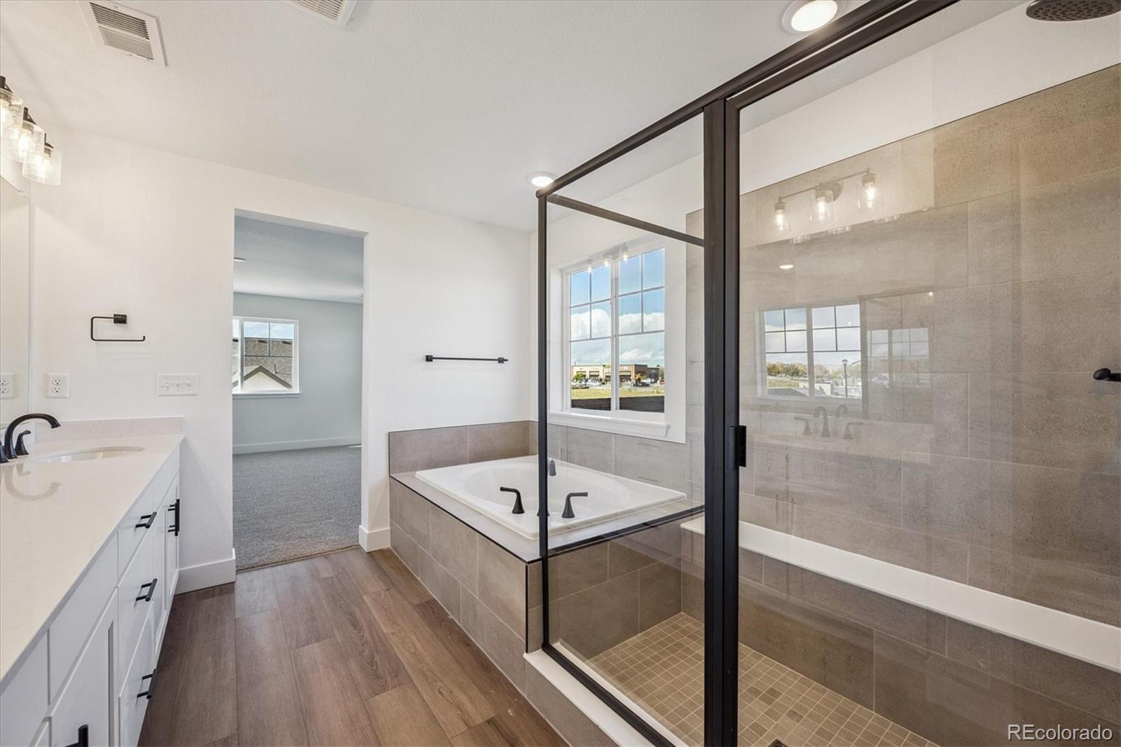 MLS Image #15 for 7037 e 126th place,thornton, Colorado