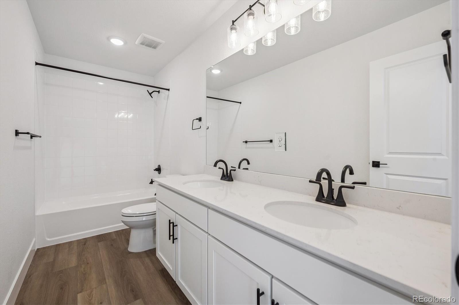 MLS Image #17 for 7037 e 126th place,thornton, Colorado