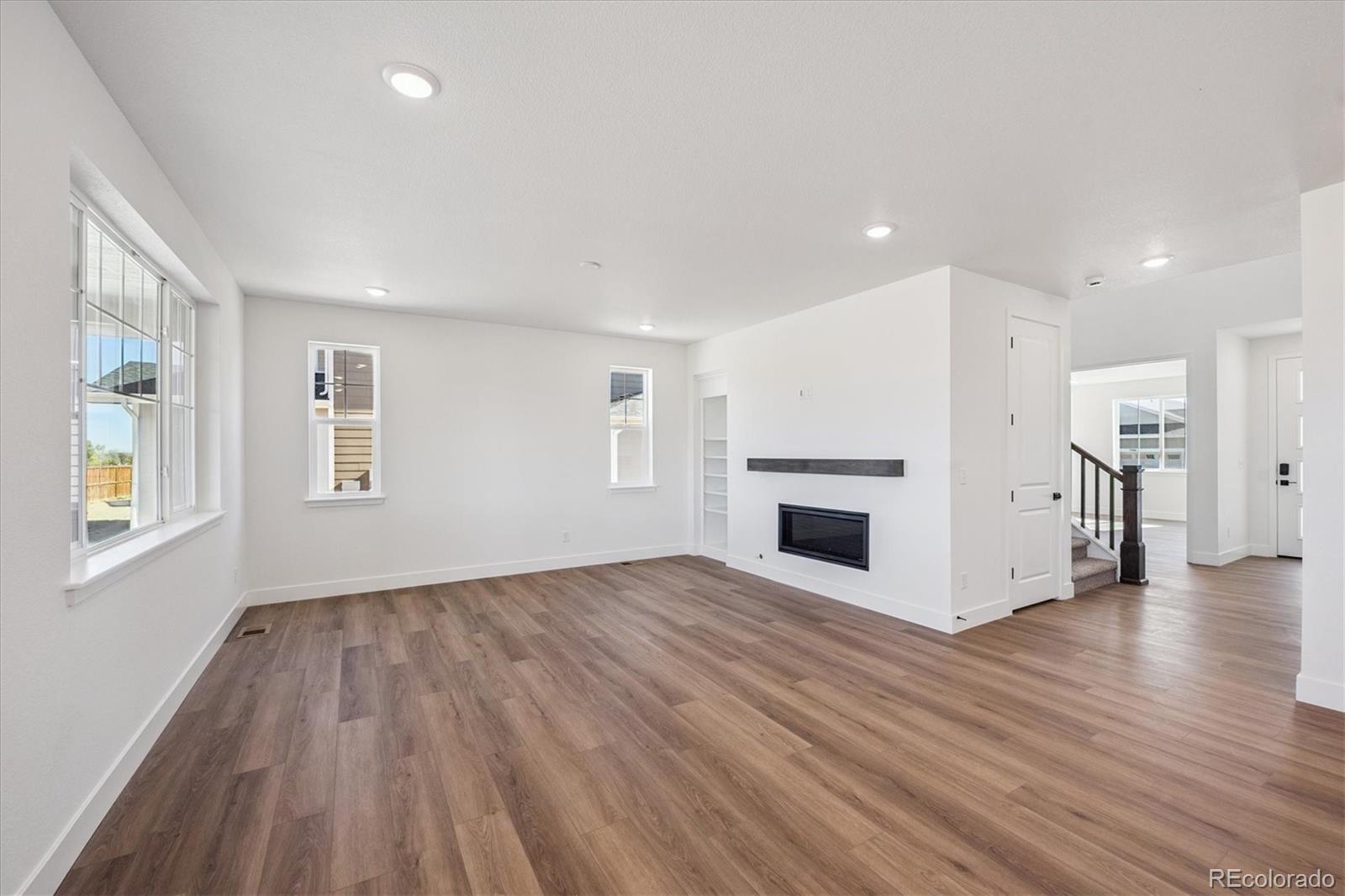 MLS Image #3 for 7037 e 126th place,thornton, Colorado