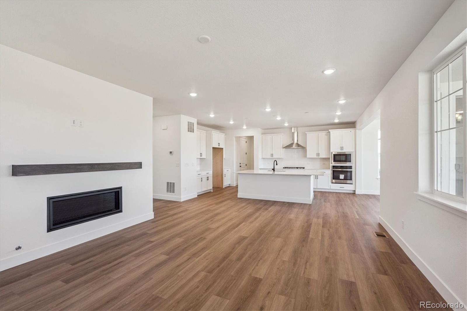 MLS Image #5 for 7037 e 126th place,thornton, Colorado
