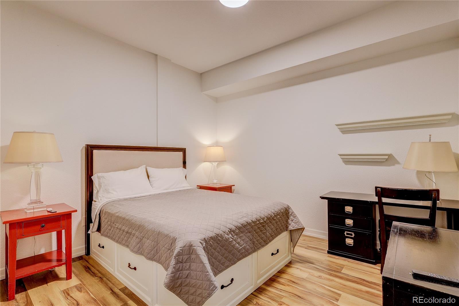 MLS Image #18 for 2200 s university boulevard,denver, Colorado