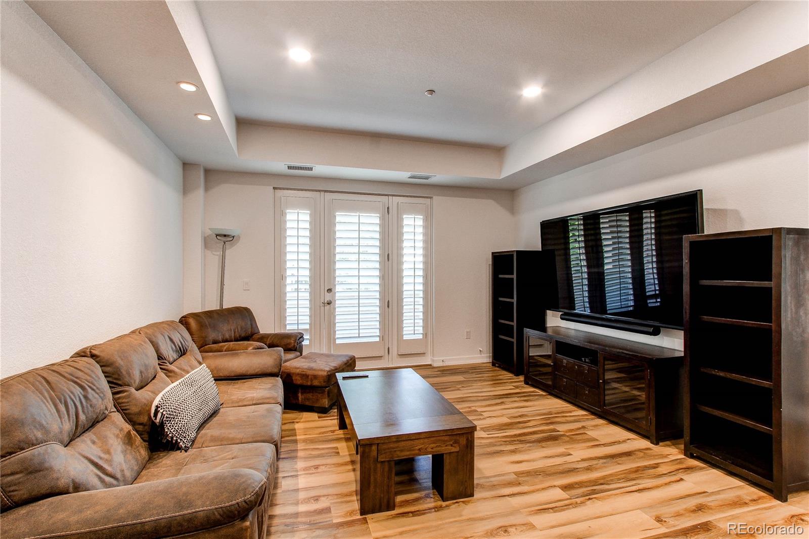 MLS Image #4 for 2200 s university boulevard,denver, Colorado