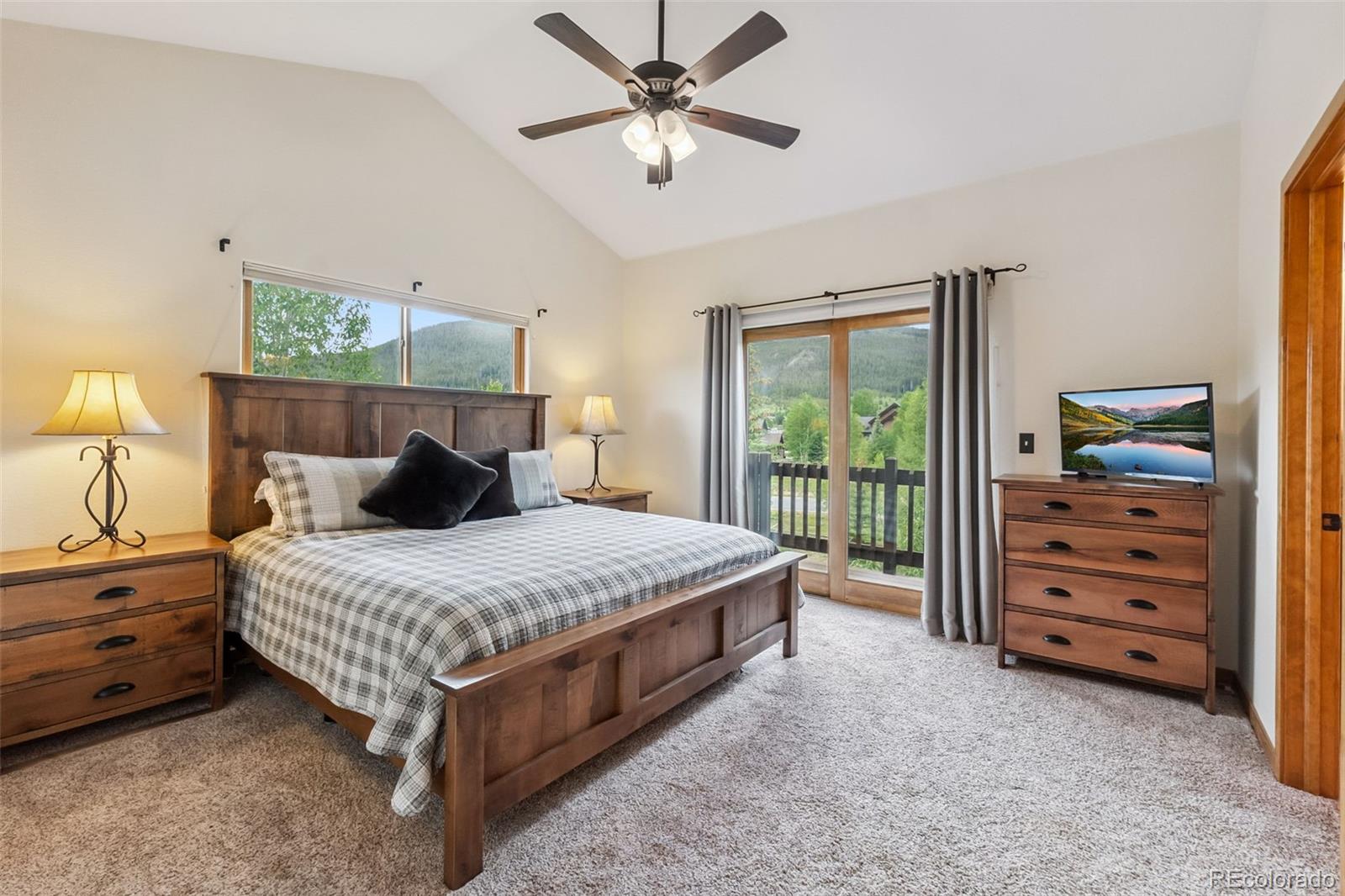 MLS Image #15 for 31  montane court,dillon, Colorado