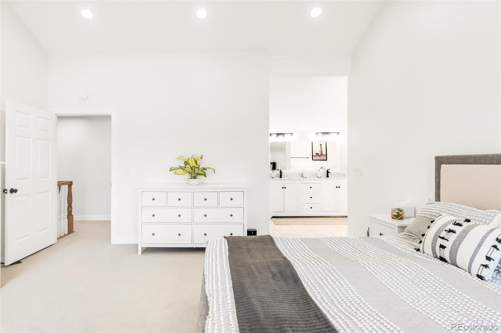 MLS Image #30 for 4323 e links parkway,centennial, Colorado
