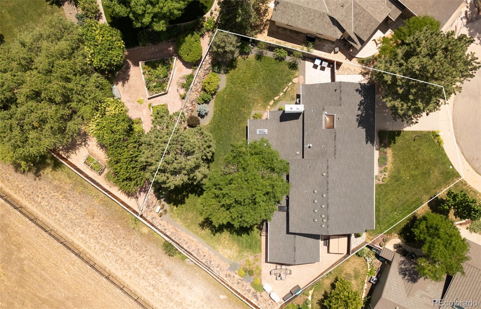 MLS Image #45 for 4323 e links parkway,centennial, Colorado