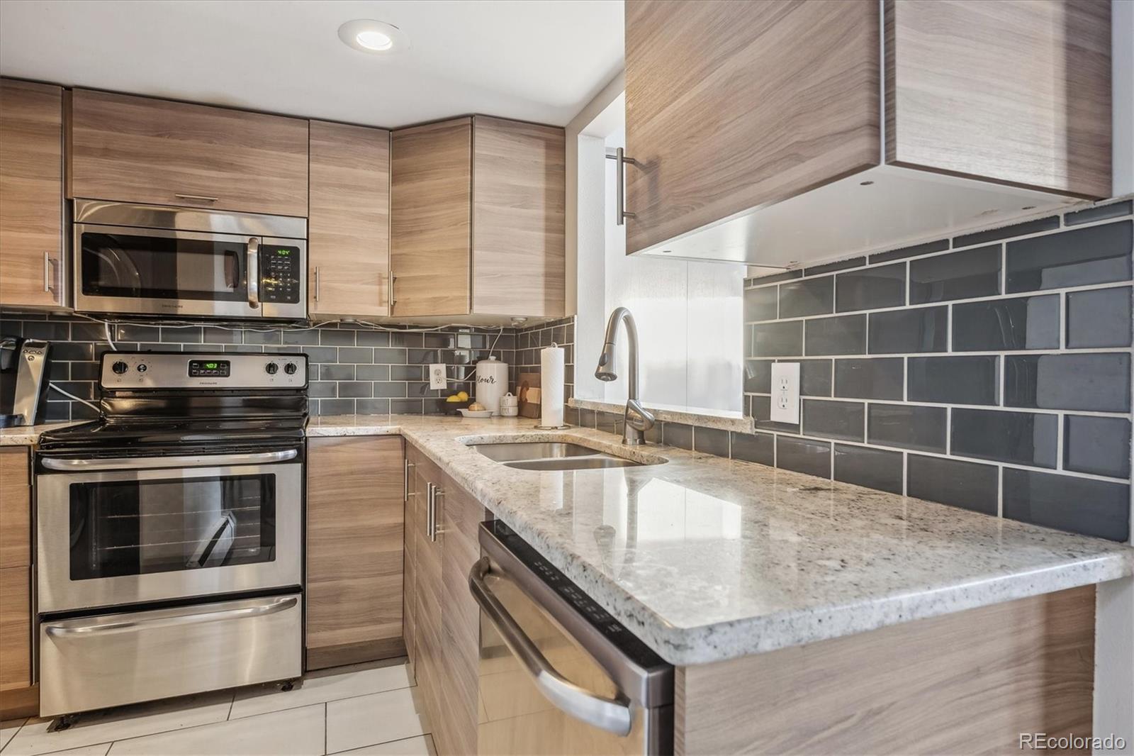 MLS Image #10 for 5415 w 16th avenue ,lakewood, Colorado