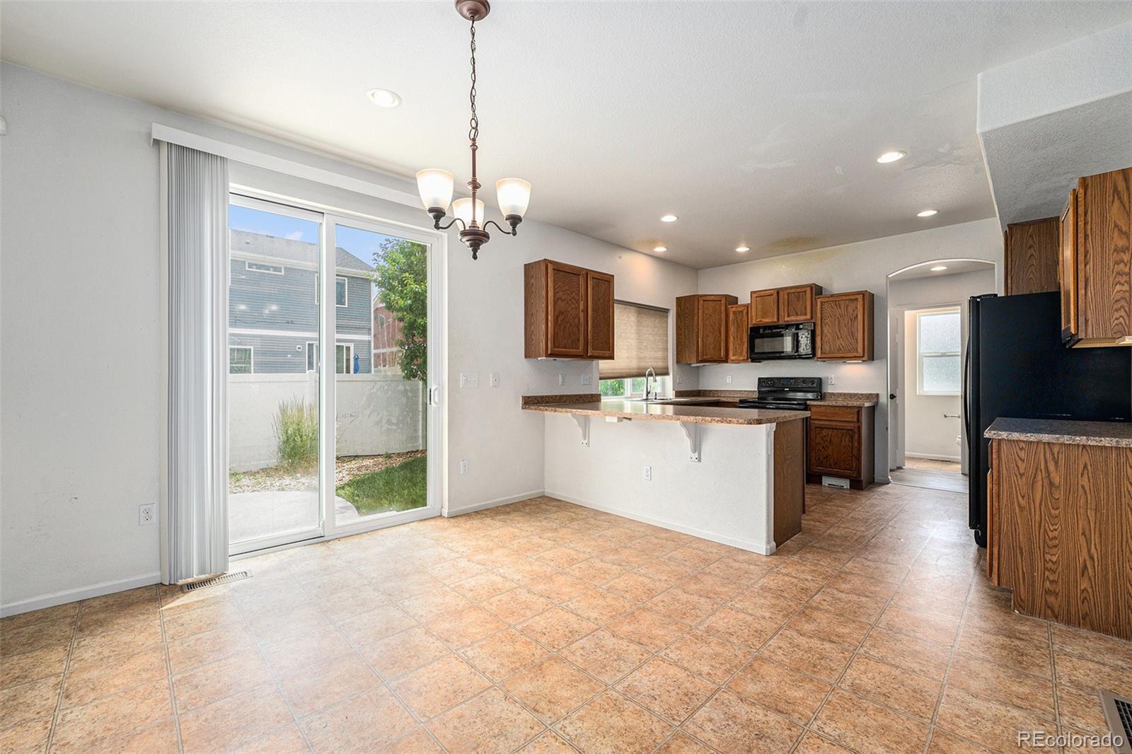 MLS Image #3 for 5572  killarney street,denver, Colorado