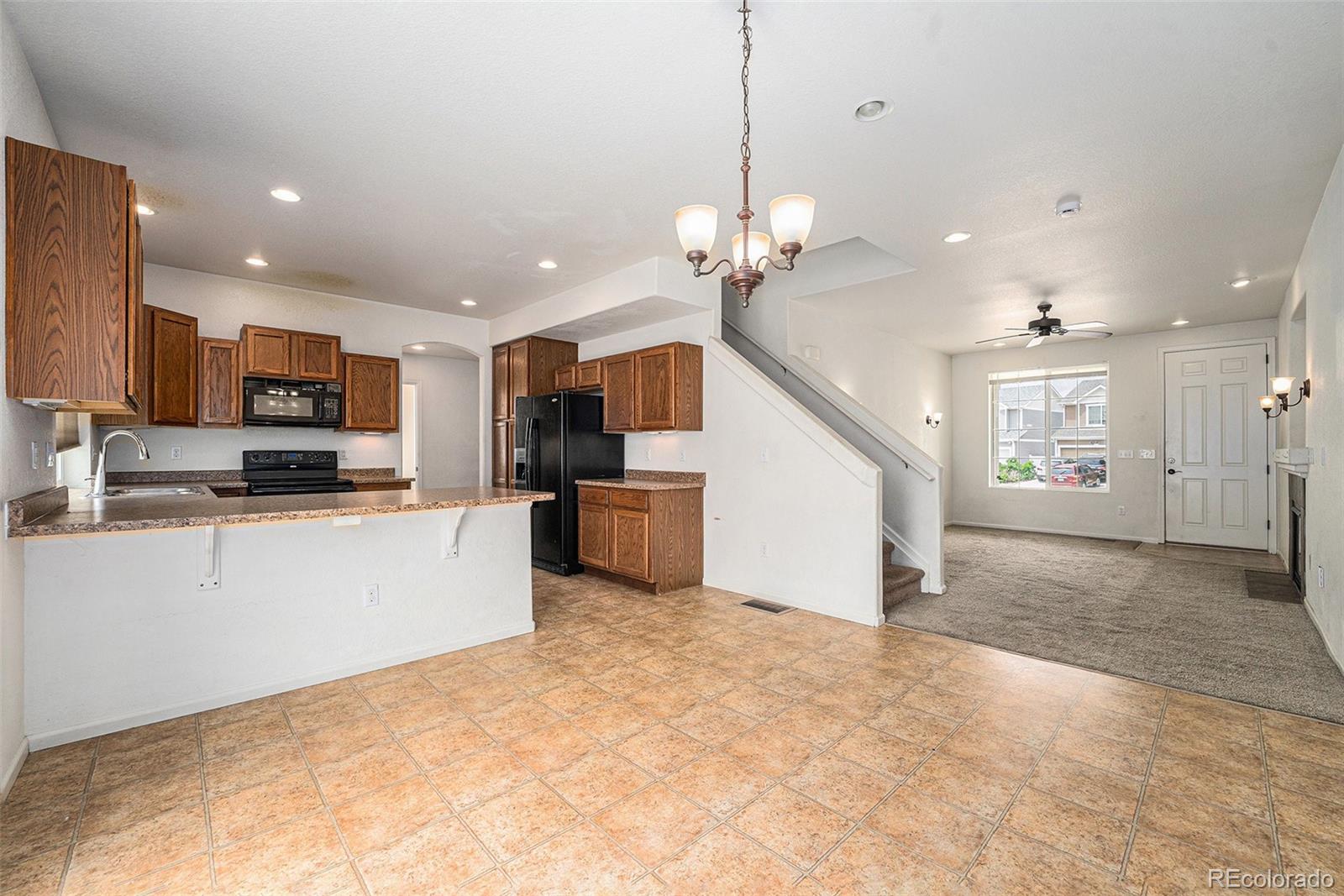 MLS Image #4 for 5572  killarney street,denver, Colorado