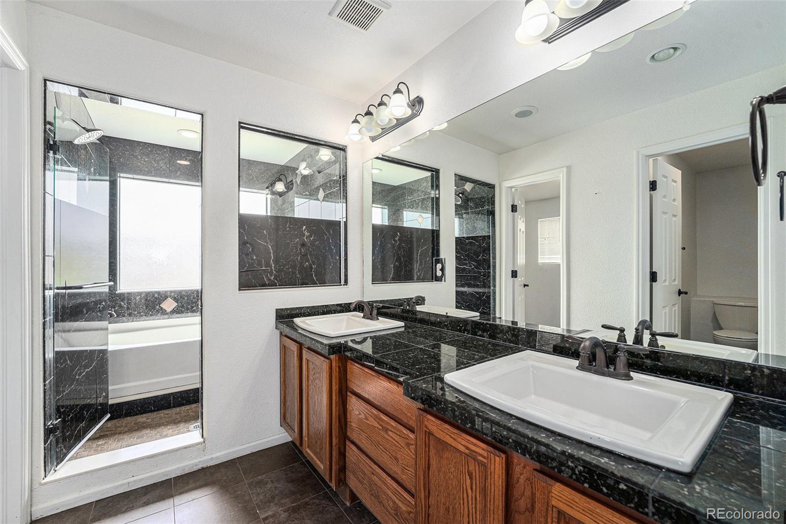 MLS Image #9 for 5572  killarney street,denver, Colorado