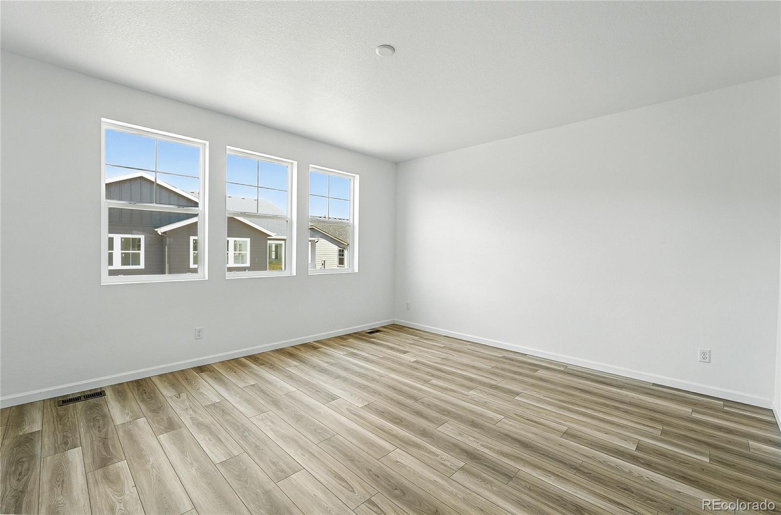MLS Image #13 for 3379 n denali street,aurora, Colorado