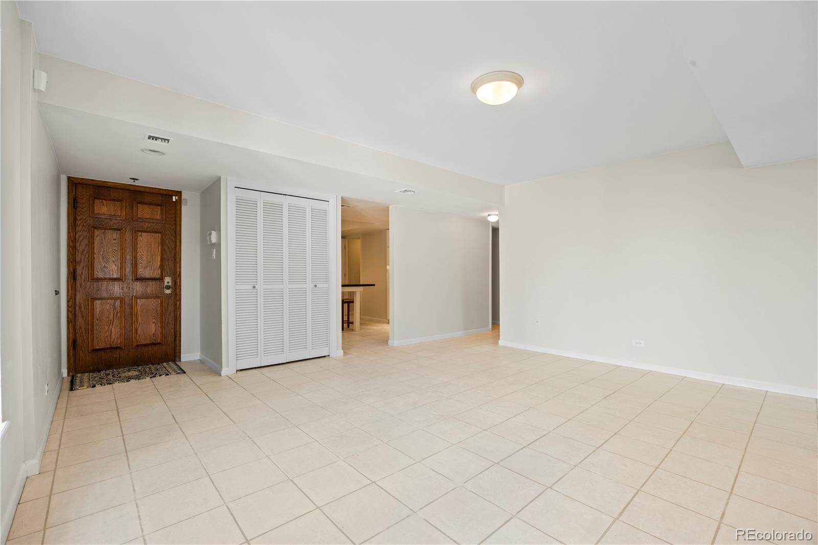 MLS Image #10 for 4605 s yosemite street 301,denver, Colorado
