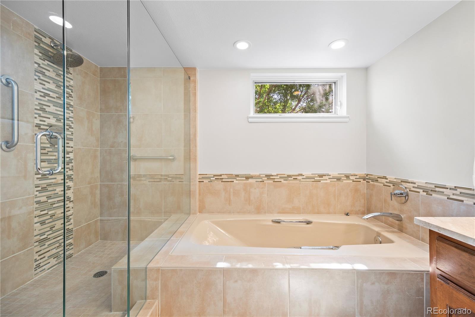 MLS Image #30 for 4605 s yosemite street 301,denver, Colorado