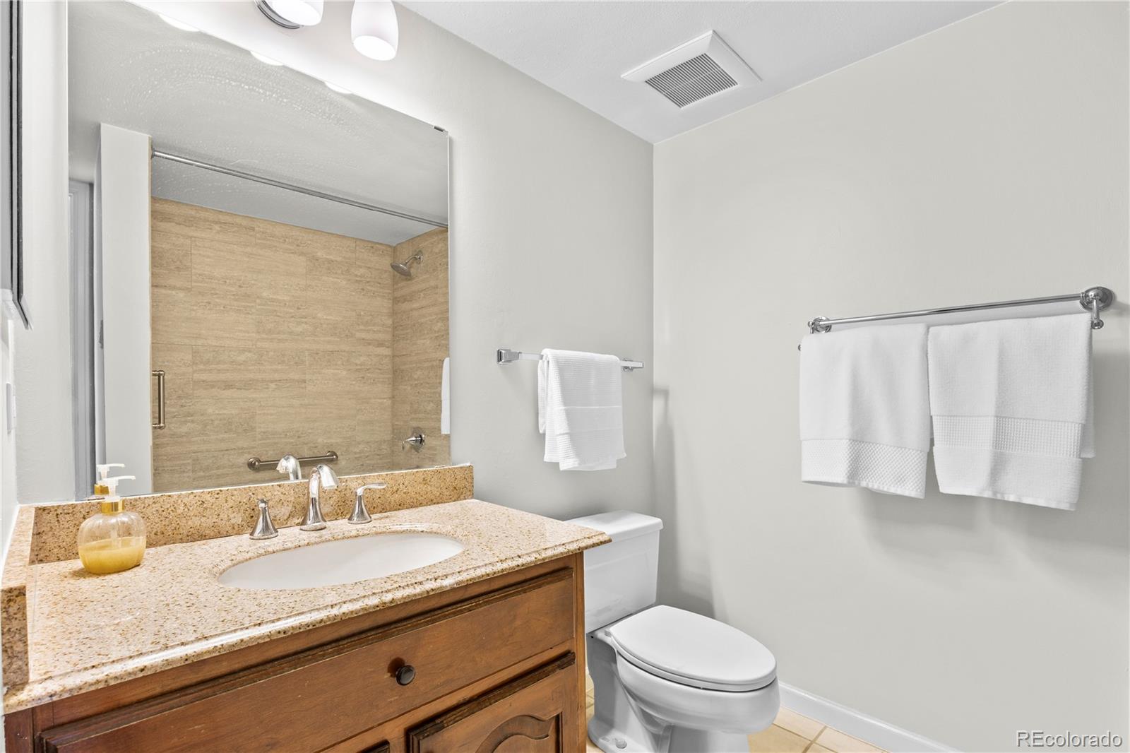 MLS Image #35 for 4605 s yosemite street 301,denver, Colorado