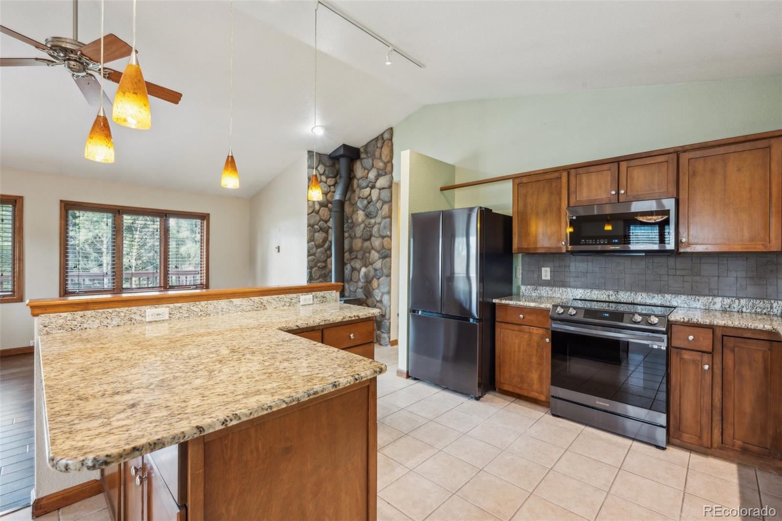 MLS Image #14 for 10760  hardy road,colorado springs, Colorado