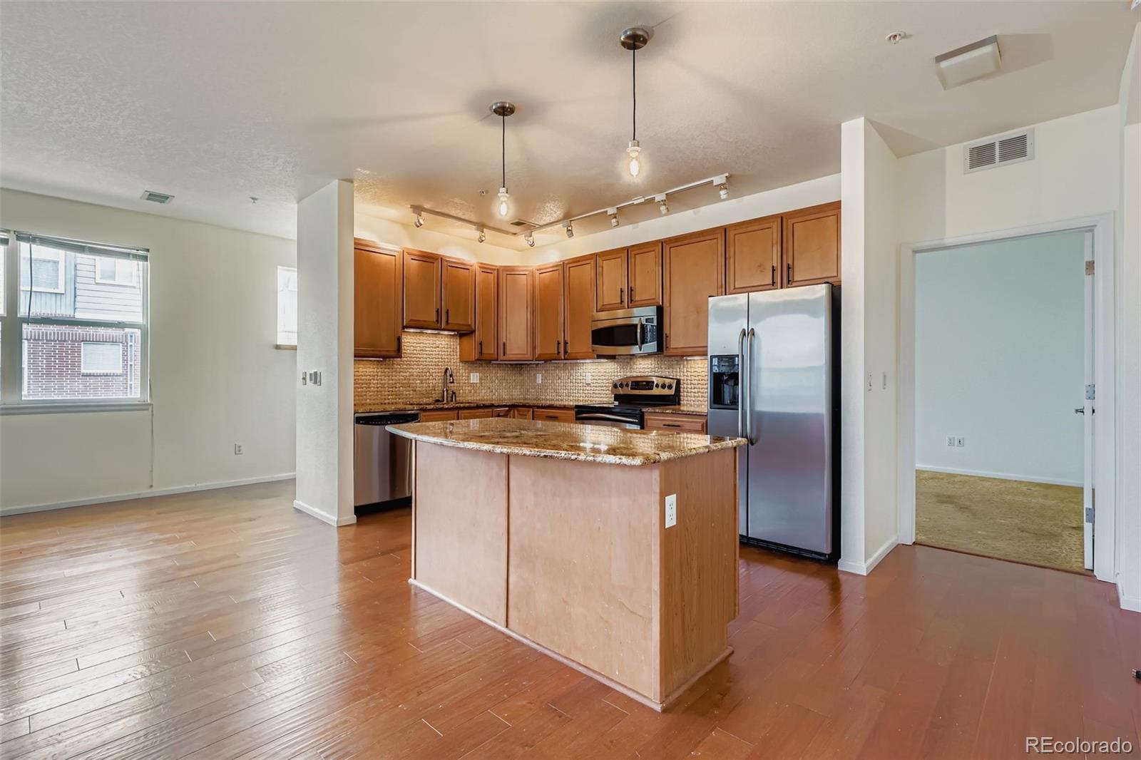 MLS Image #3 for 11316  colony circle ,broomfield, Colorado