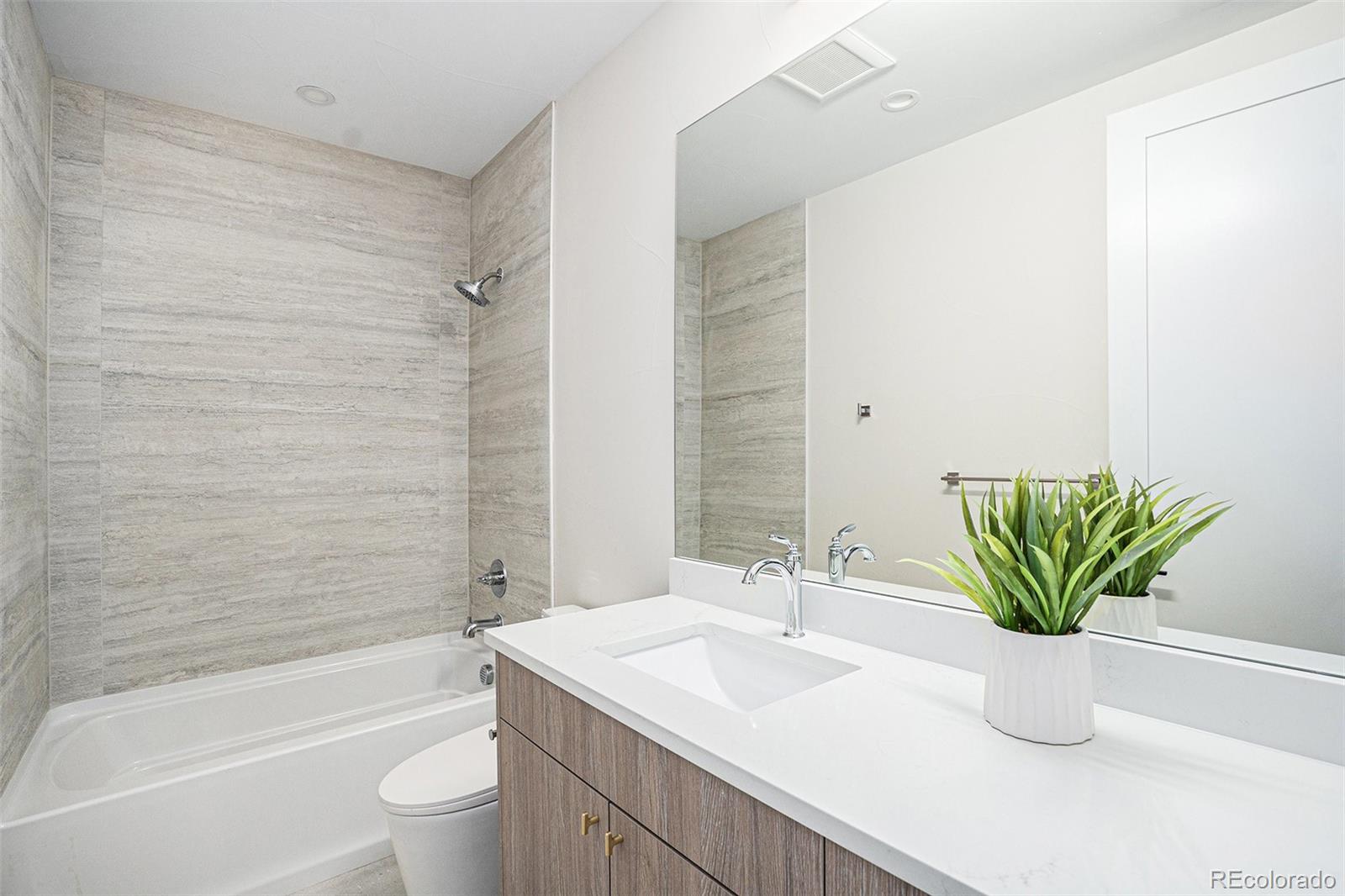 MLS Image #40 for 127 s humboldt street,denver, Colorado