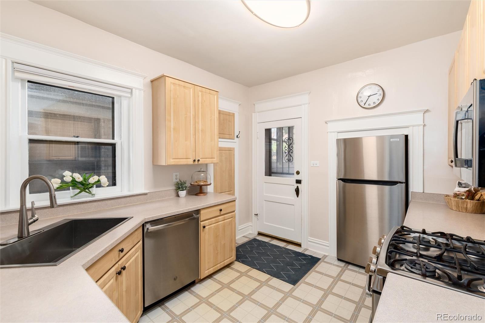 MLS Image #20 for 1308  york street,denver, Colorado