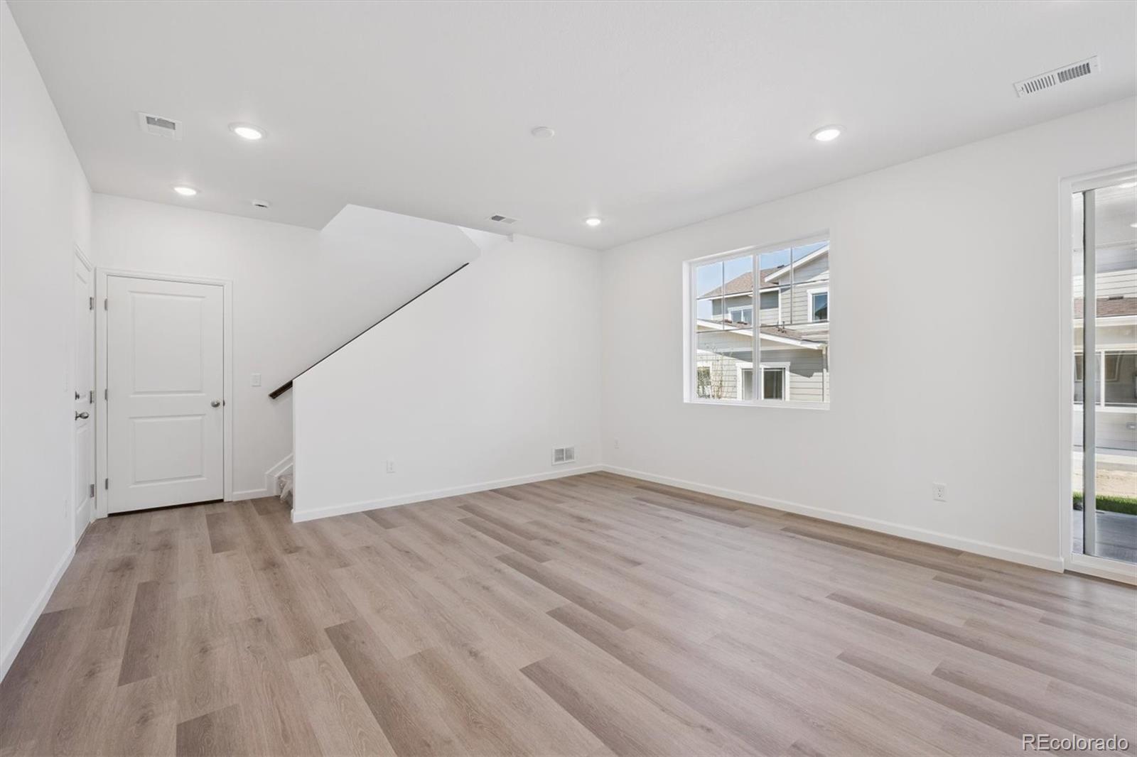 MLS Image #6 for 6576 n nepal street,aurora, Colorado