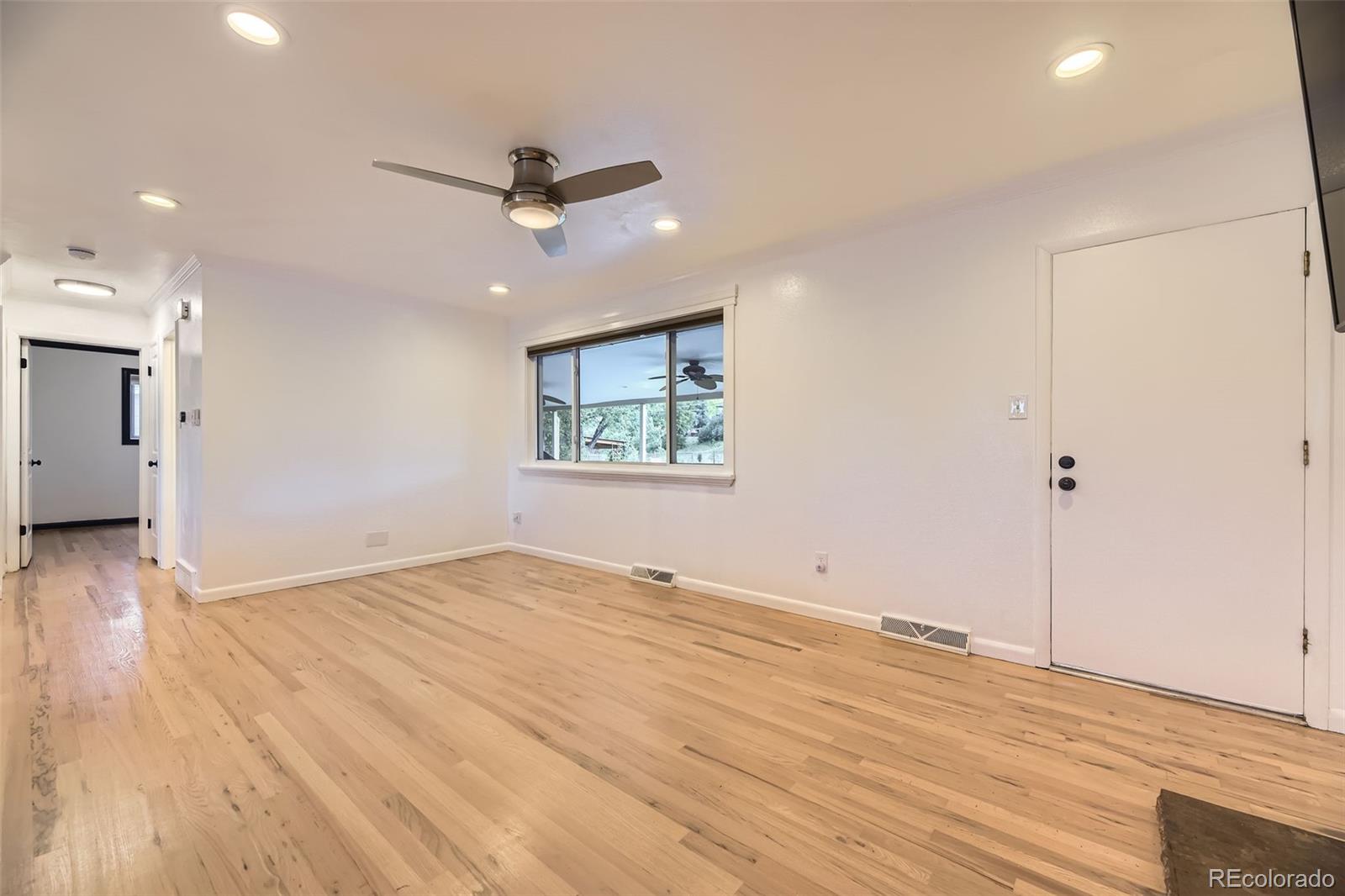 MLS Image #4 for 4244 w monmouth avenue,littleton, Colorado