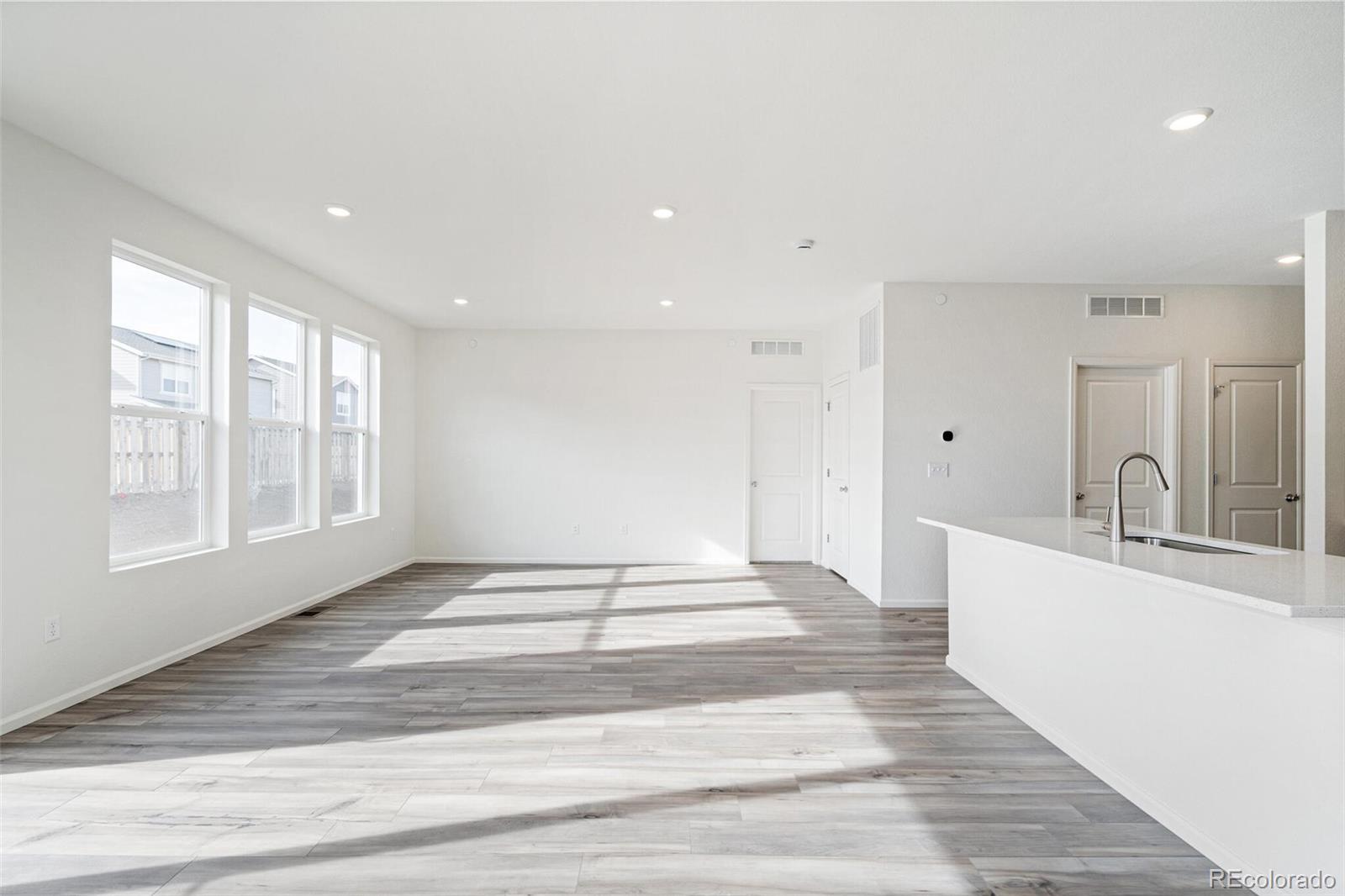 MLS Image #9 for 13412 e 110th way,commerce city, Colorado