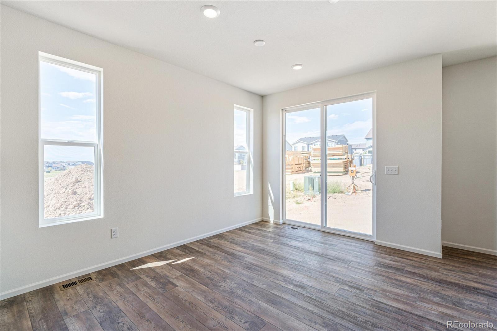 MLS Image #14 for 13575 e 110th lane,commerce city, Colorado