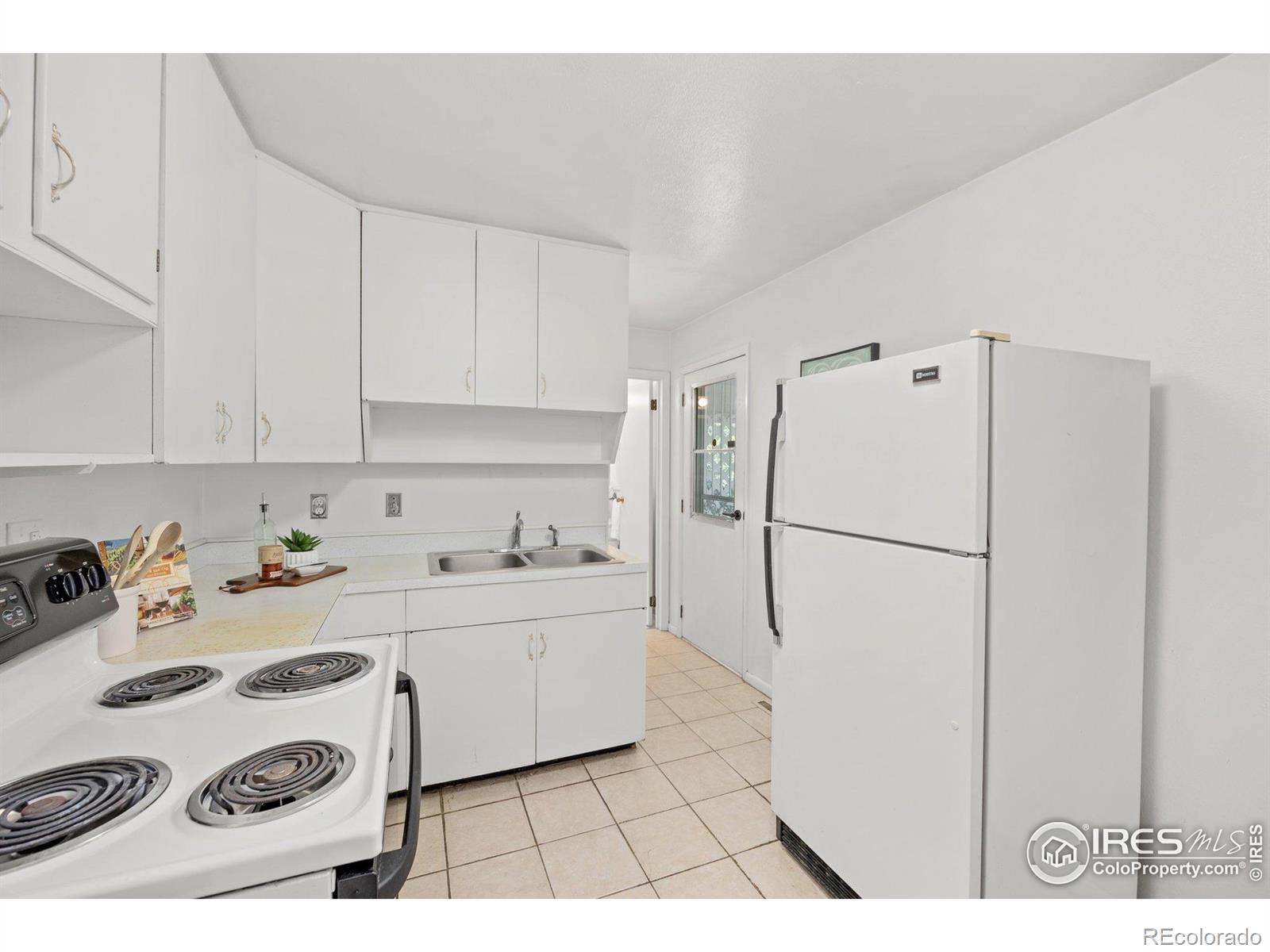 MLS Image #6 for 7637  upham court,arvada, Colorado
