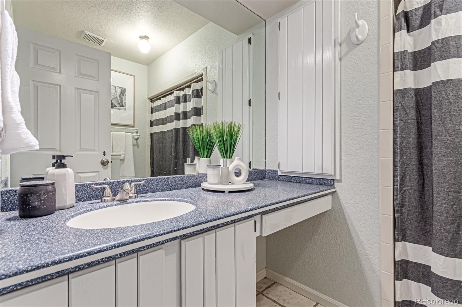 MLS Image #15 for 6820 w 80th circle,arvada, Colorado