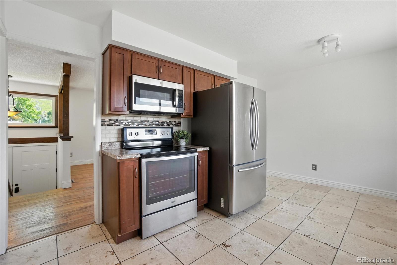 MLS Image #9 for 18499 w 60th avenue,golden, Colorado