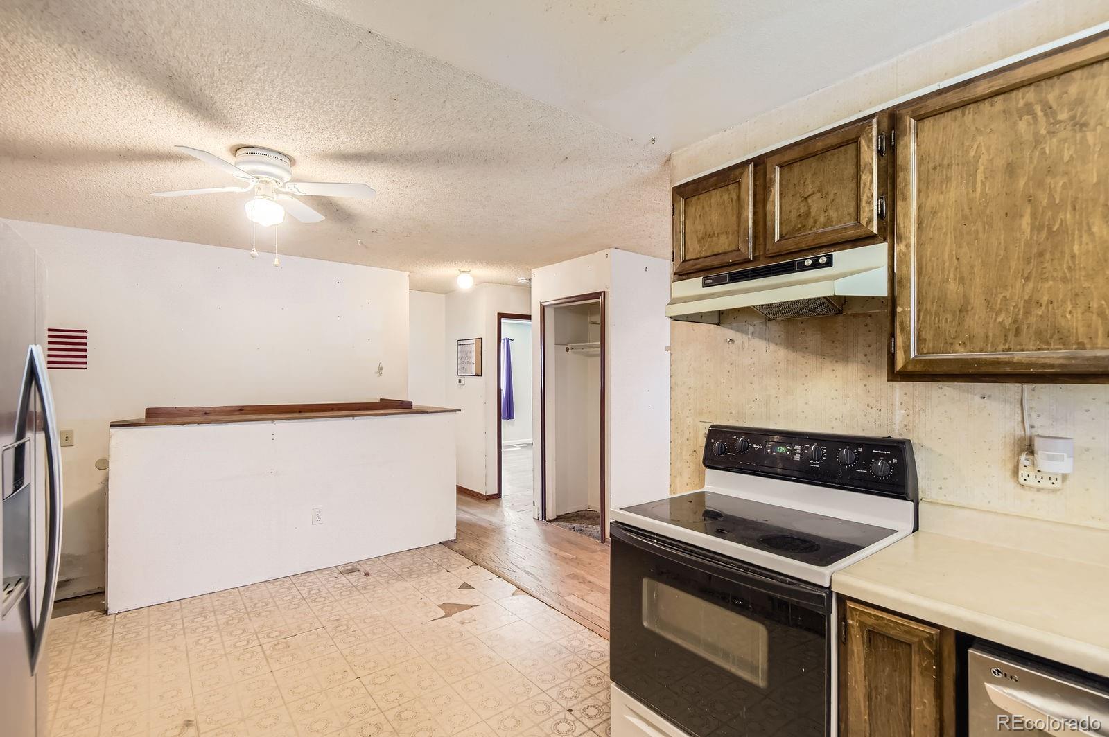 MLS Image #7 for 1961  danube way,aurora, Colorado