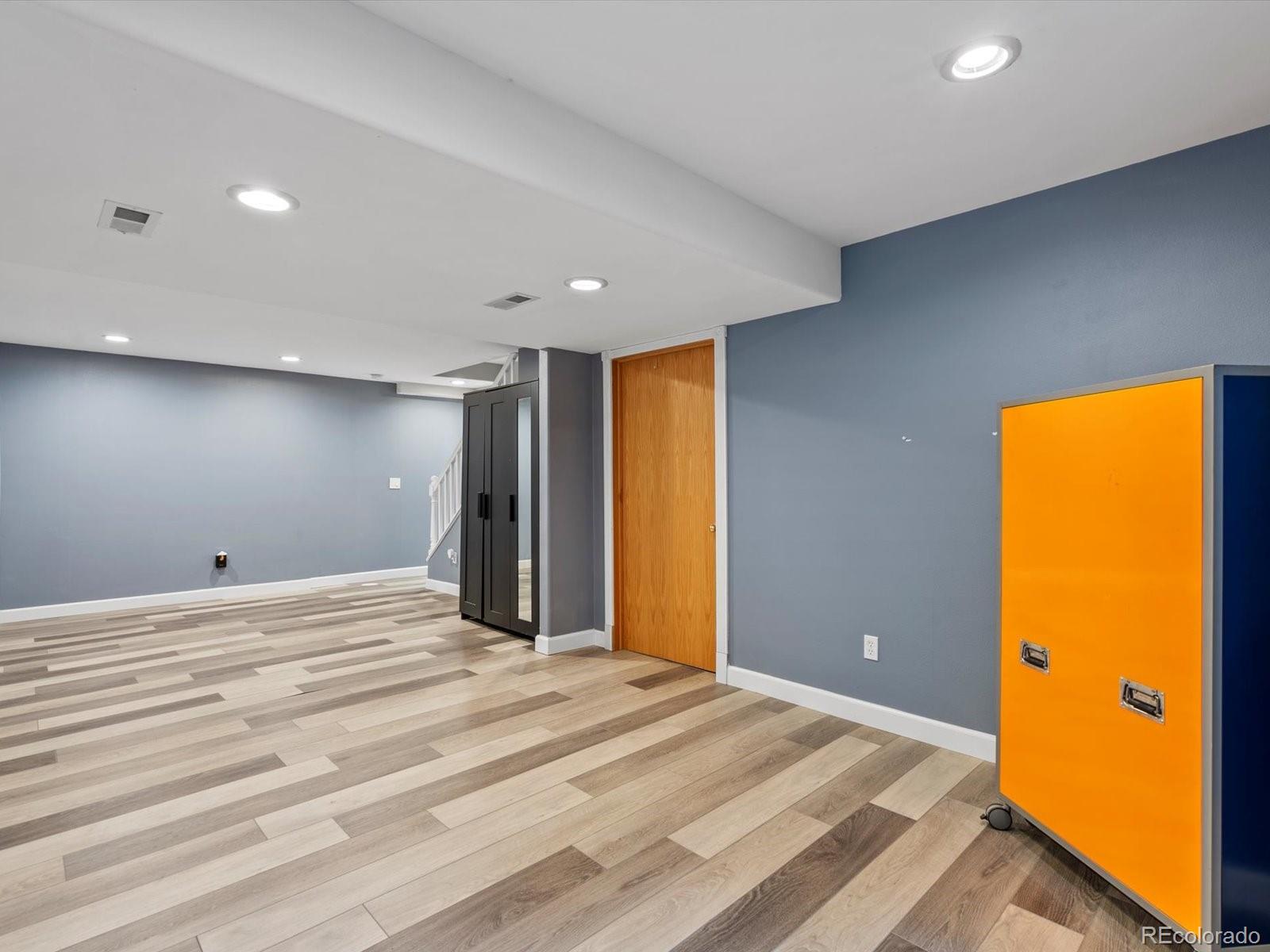 MLS Image #11 for 5903 s ward street,littleton, Colorado