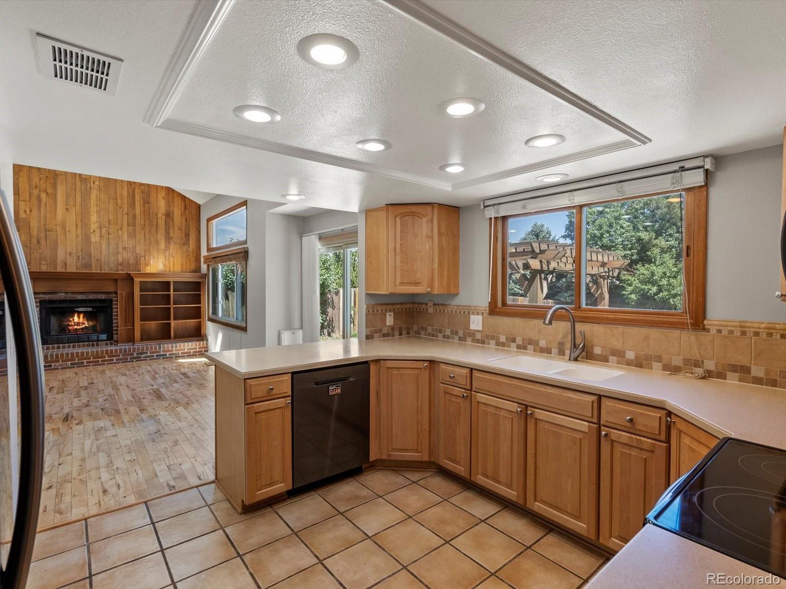 MLS Image #6 for 5903 s ward street,littleton, Colorado
