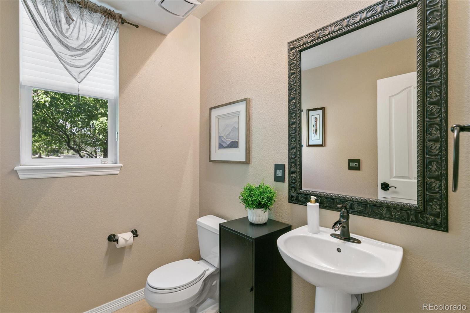 MLS Image #11 for 6617 s chase court,littleton, Colorado