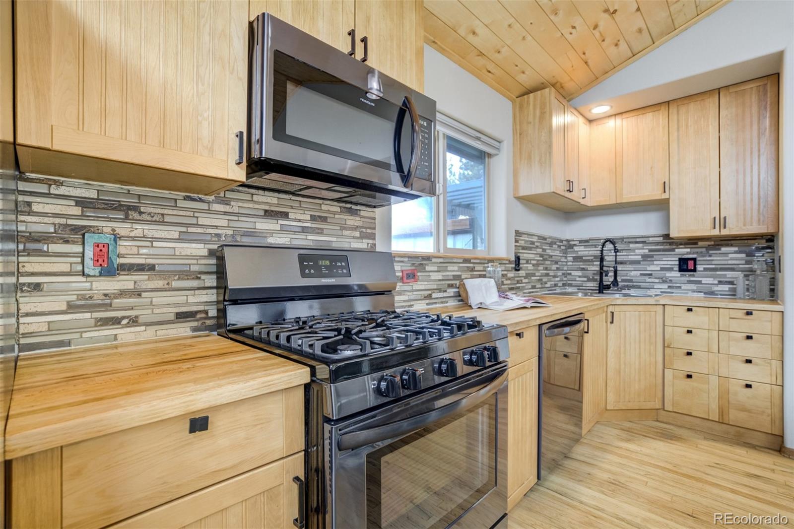 MLS Image #9 for 163  big horn lane,florissant, Colorado