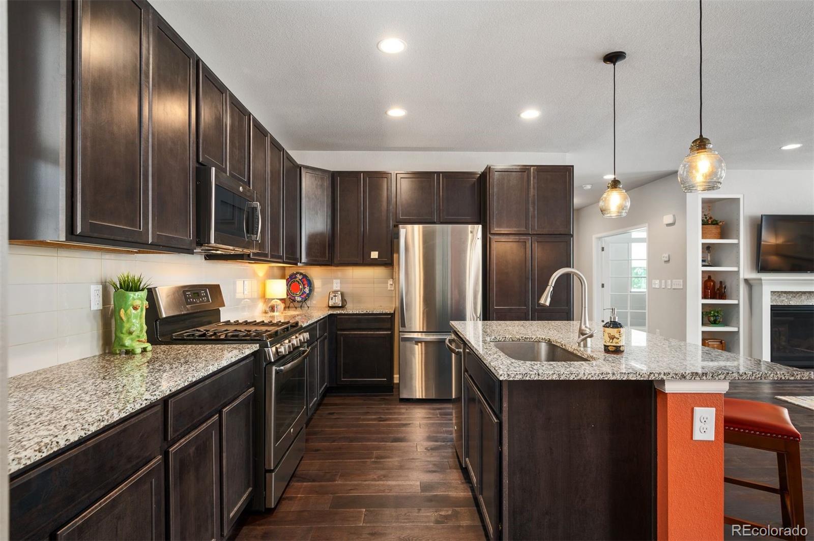 MLS Image #4 for 560 e fremont place,littleton, Colorado