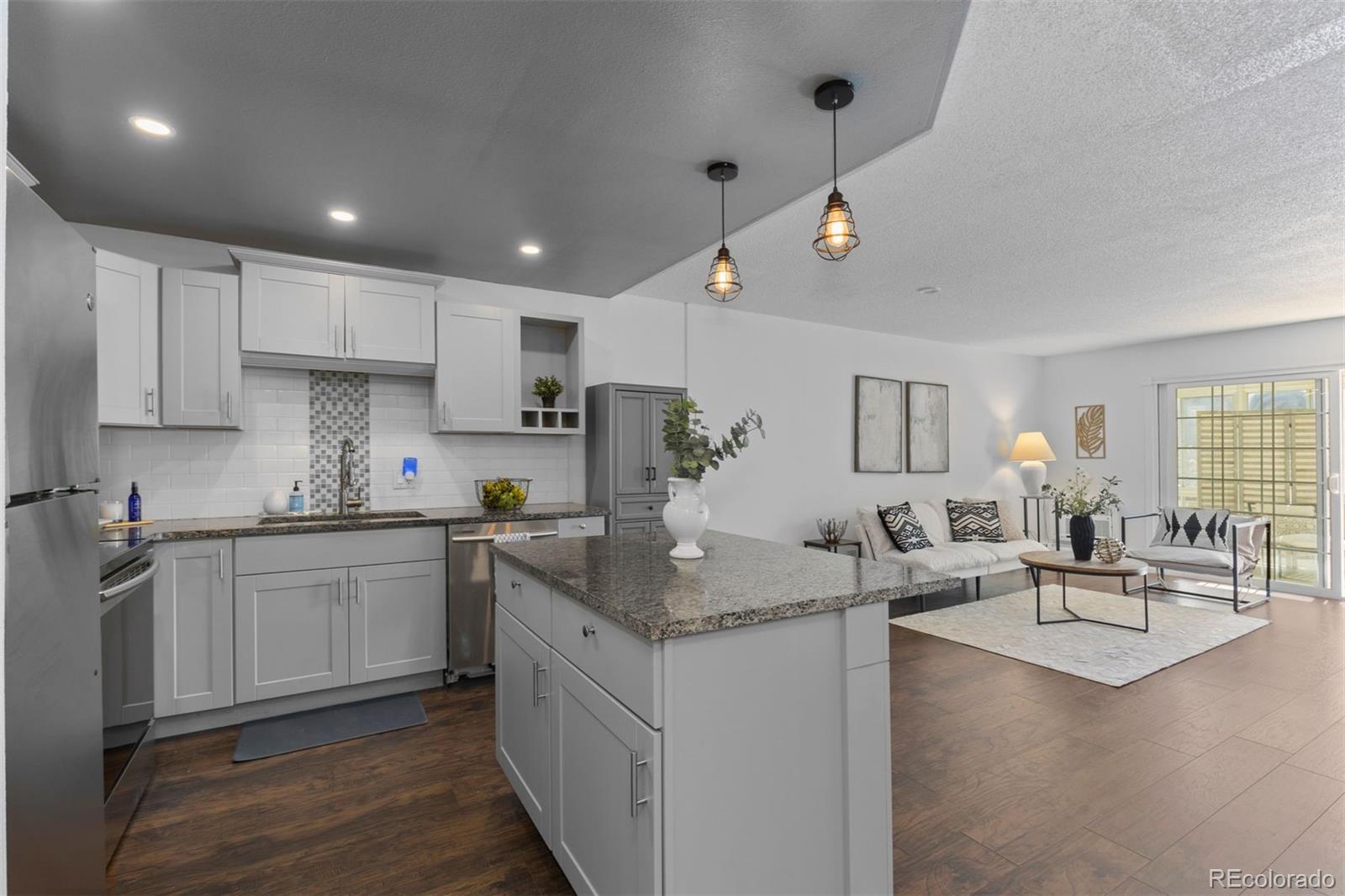 MLS Image #1 for 610 s clinton street 10a,denver, Colorado