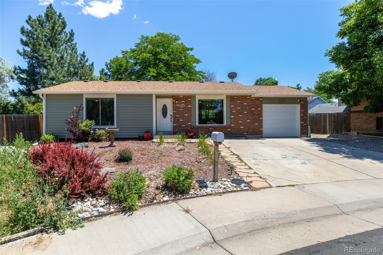 MLS Image #0 for 1394 s zeno street,aurora, Colorado